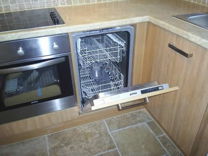 Lovell Kitchen Intstallation by Bathtimes Fleet